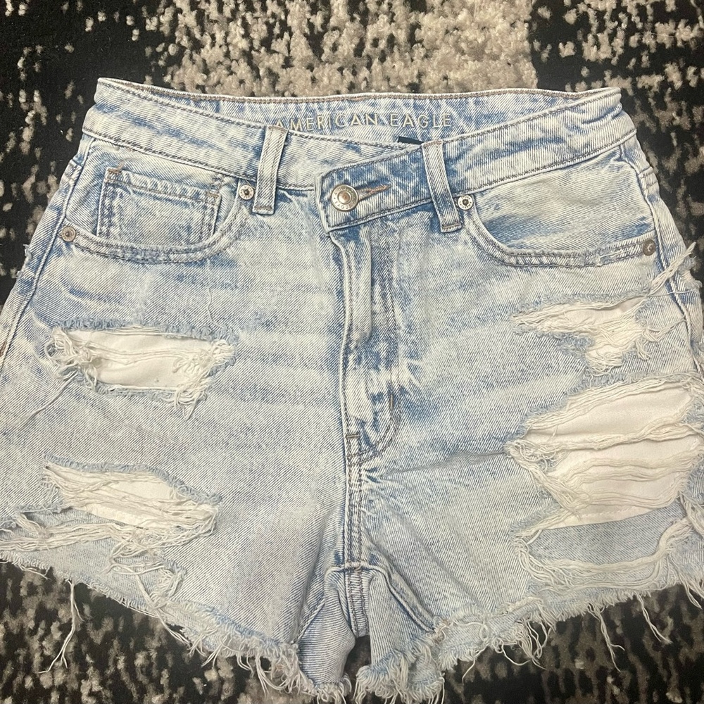 American Eagle Outfitters Mom Short Jean Shorts Distressed High-Waisted